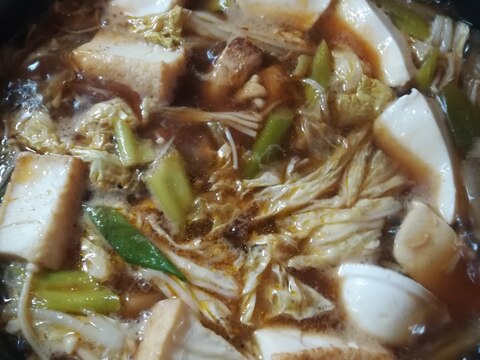 さっぱり食べれる!鶏肉と白菜の黒酢鍋